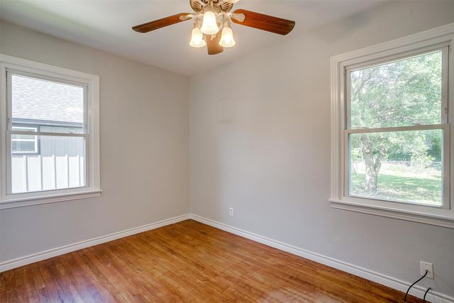 4944 Royal Drive, Fort Worth, TX 76116