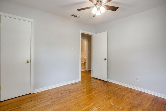 4944 Royal Drive, Fort Worth, TX 76116