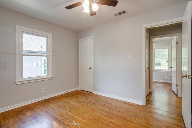 4944 Royal Drive, Fort Worth, TX 76116