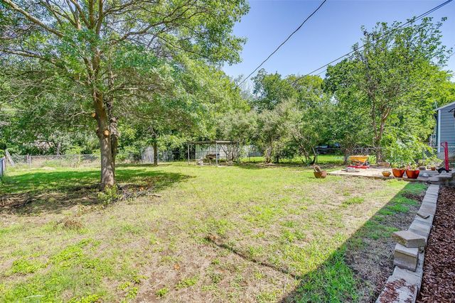 4944 Royal Drive, Fort Worth, TX 76116