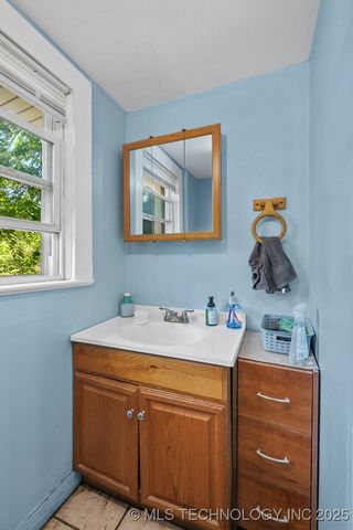 321 E Delaware, Westville, OK 74965