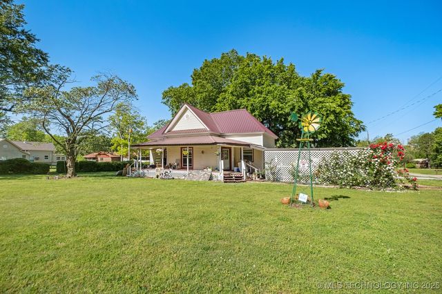 321 E Delaware, Westville, OK 74965