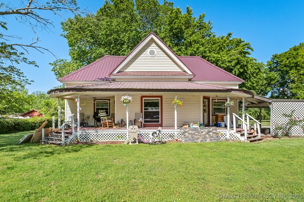 321 E Delaware, Westville, OK 74965