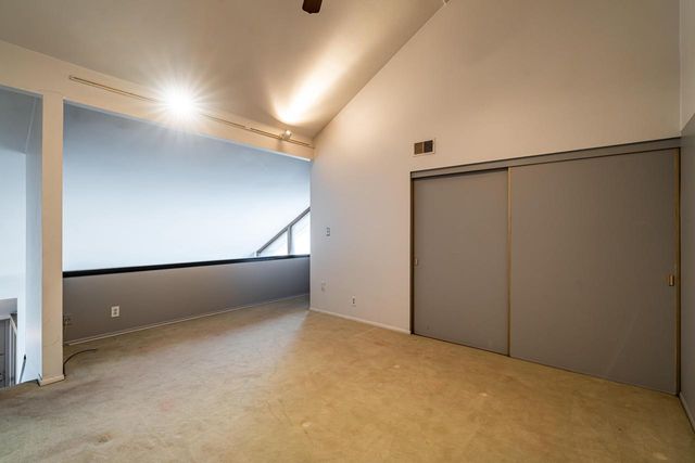 5190 Woodbridge LANE, Greenfield, WI 53221