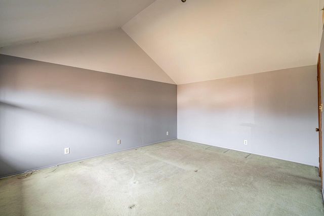 5190 Woodbridge LANE, Greenfield, WI 53221