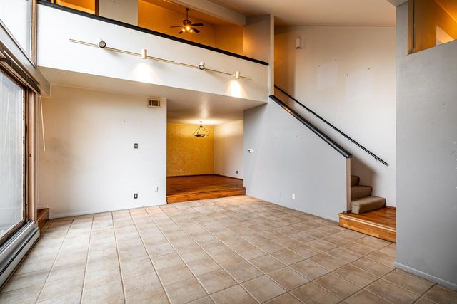 5190 Woodbridge LANE, Greenfield, WI 53221