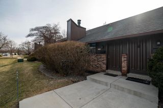5190 Woodbridge LANE, Greenfield, WI 53221