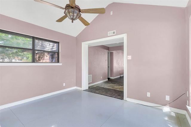 925 Holiday Drive, Sherman, TX 75090