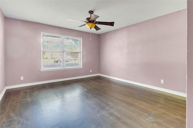 925 Holiday Drive, Sherman, TX 75090