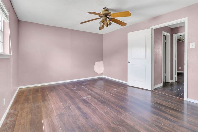 925 Holiday Drive, Sherman, TX 75090