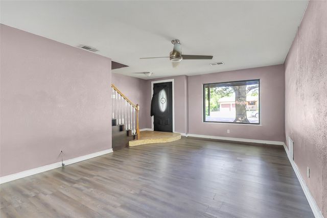 925 Holiday Drive, Sherman, TX 75090