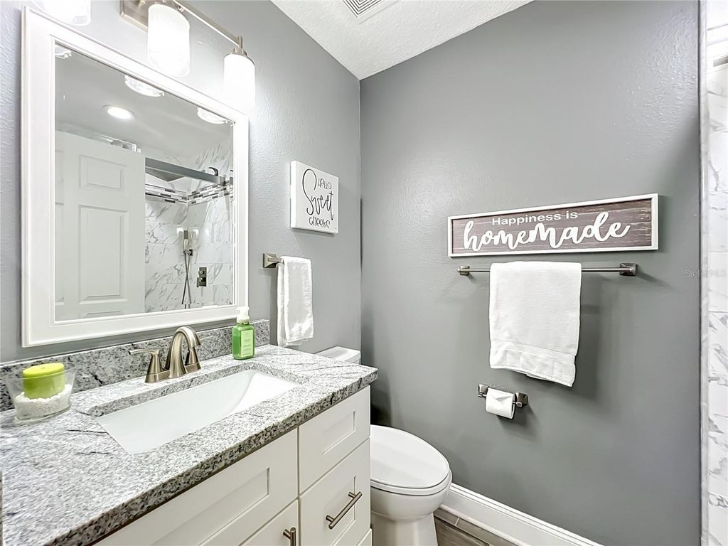 Image 17 of property listing at 2627 LAKEMOOR DRIVE, Orlando, FL 32828