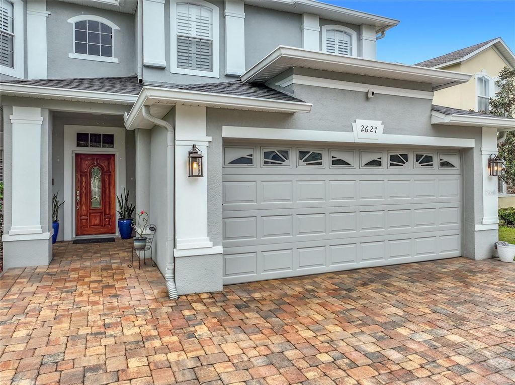 Image 4 of property listing at 2627 LAKEMOOR DRIVE, Orlando, FL 32828
