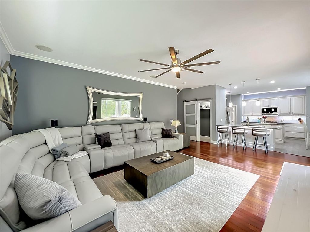 Image 39 of property listing at 2627 LAKEMOOR DRIVE, Orlando, FL 32828