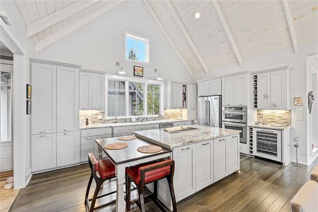 438 Winchester Lane, Sunset, SC 29685