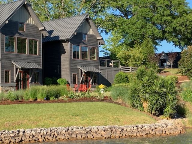 438 Winchester Lane, Sunset, SC 29685