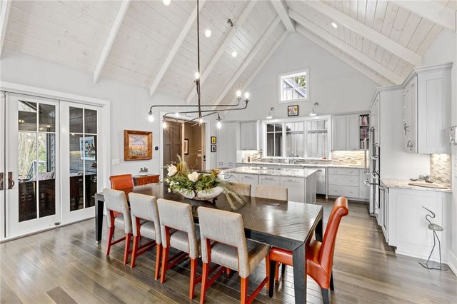 438 Winchester Lane, Sunset, SC 29685