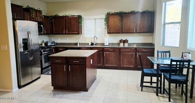 121 W Hackberry Drive, Chandler, AZ 85248