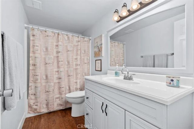 11608 Onyx, Cypress, CA 90630