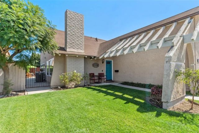 11608 Onyx, Cypress, CA 90630