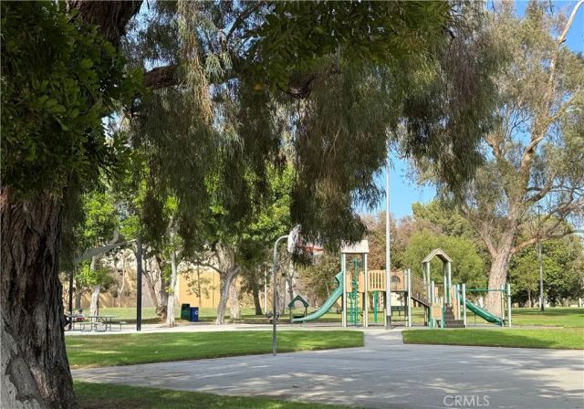 11608 Onyx, Cypress, CA 90630