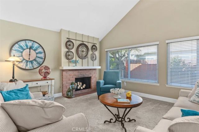 11608 Onyx, Cypress, CA 90630