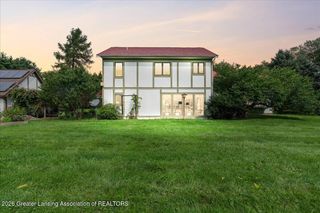 1390 E Haslett Road, Williamston, MI 48895
