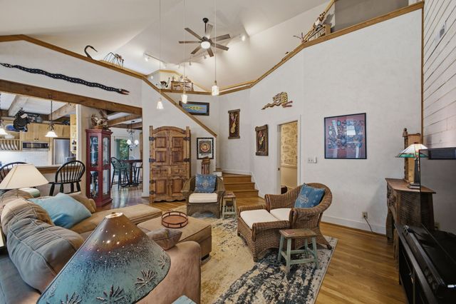 7712 Steeplechase Ct, Nashville, TN 37221