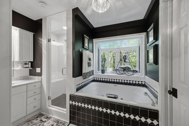 7712 Steeplechase Ct, Nashville, TN 37221
