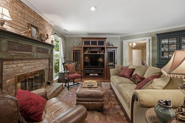 7712 Steeplechase Ct, Nashville, TN 37221