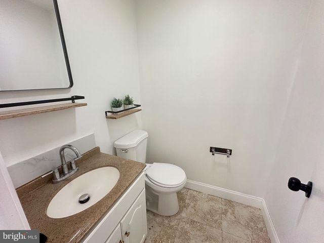 9009 REVERE ST, Philadelphia, PA 19152