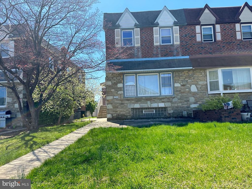 9009 REVERE ST, Philadelphia, PA 19152