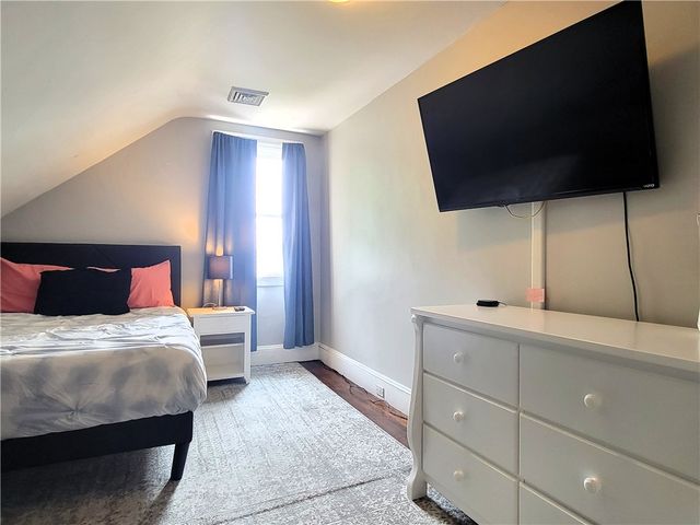 11 Hammond Street 3, Newport, RI 02840