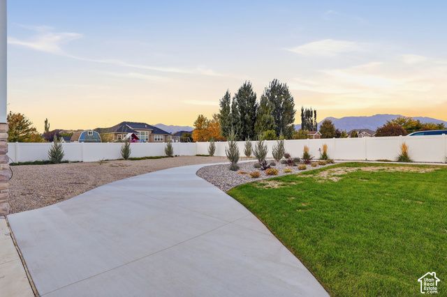 2156 W THOMAS ST, Lehi, UT 84043
