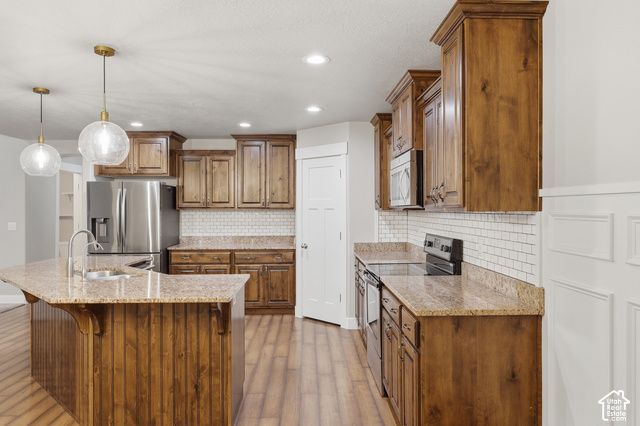 2156 W THOMAS ST, Lehi, UT 84043