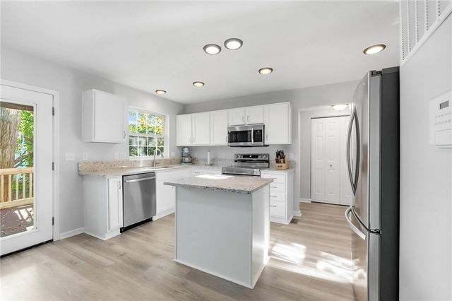 1559 Doddington Road, Kettering, OH 45409