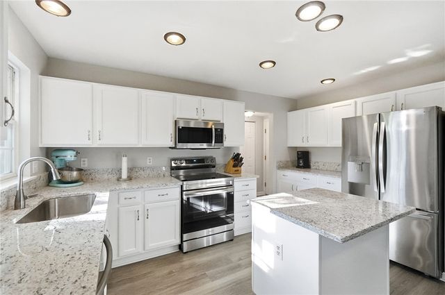 1559 Doddington Road, Kettering, OH 45409