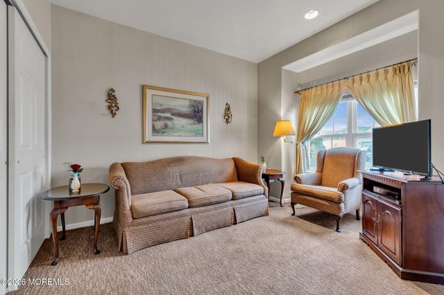 21 Trevi Court, Manchester, NJ 08759