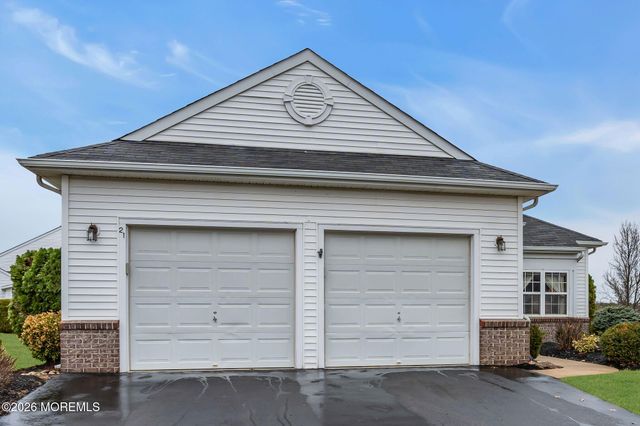 21 Trevi Court, Manchester, NJ 08759