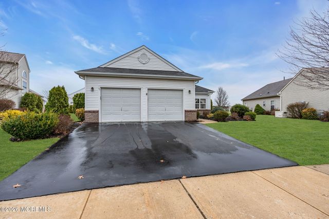 21 Trevi Court, Manchester, NJ 08759