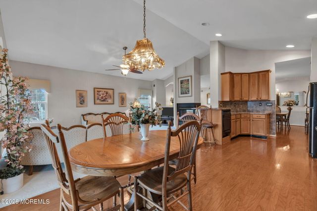 21 Trevi Court, Manchester, NJ 08759