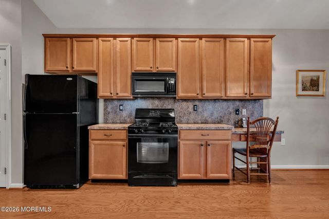 21 Trevi Court, Manchester, NJ 08759