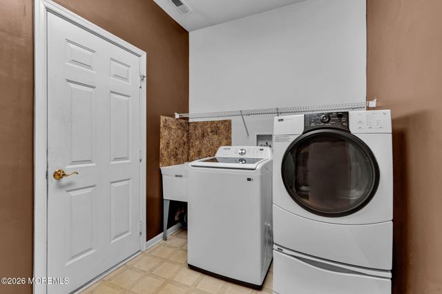 21 Trevi Court, Manchester, NJ 08759