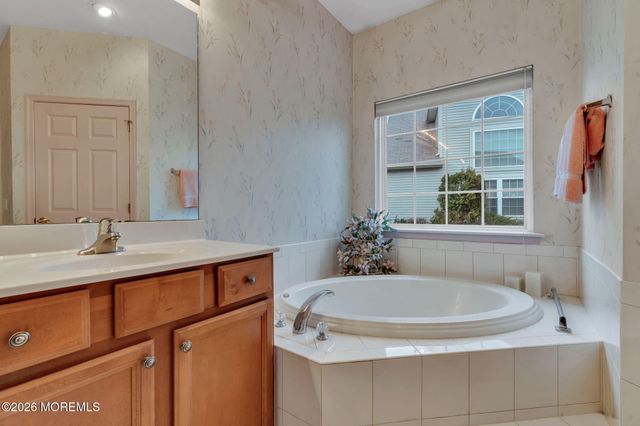 21 Trevi Court, Manchester, NJ 08759