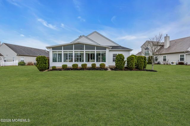 21 Trevi Court, Manchester, NJ 08759