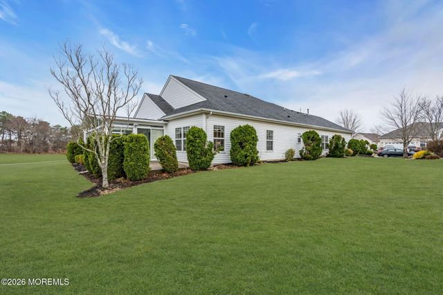 21 Trevi Court, Manchester, NJ 08759