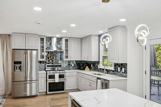 1810 Fairoaks Place, Decatur, GA 30033