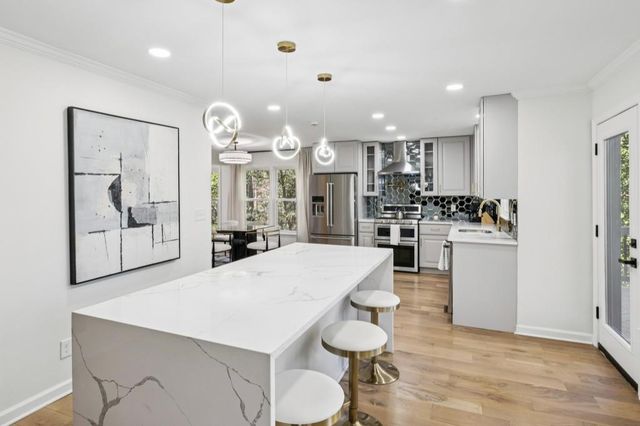 1810 Fairoaks Place, Decatur, GA 30033