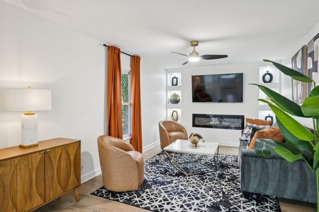 1810 Fairoaks Place, Decatur, GA 30033