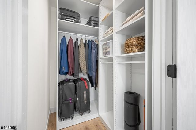 31 Angela Way, Berkeley Heights Twp., NJ 07922